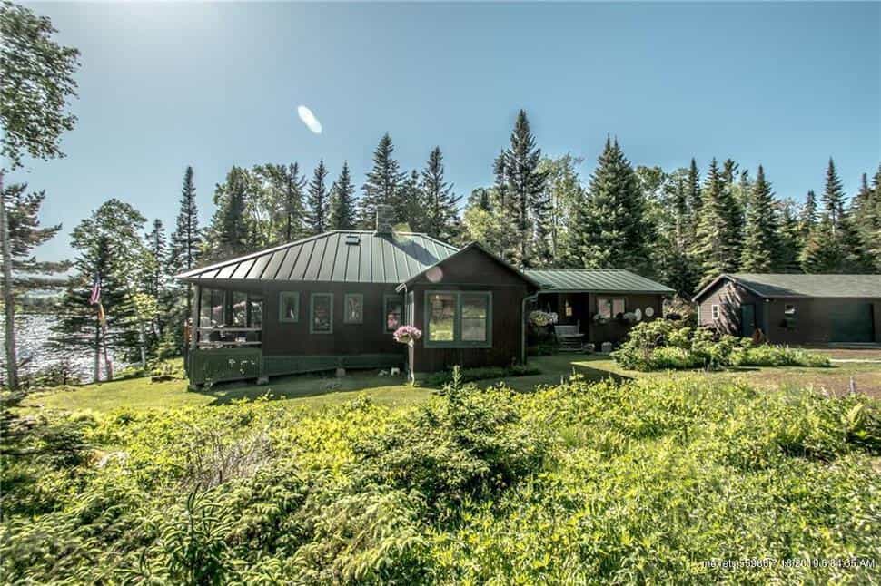 Maine Real Estate by Lake